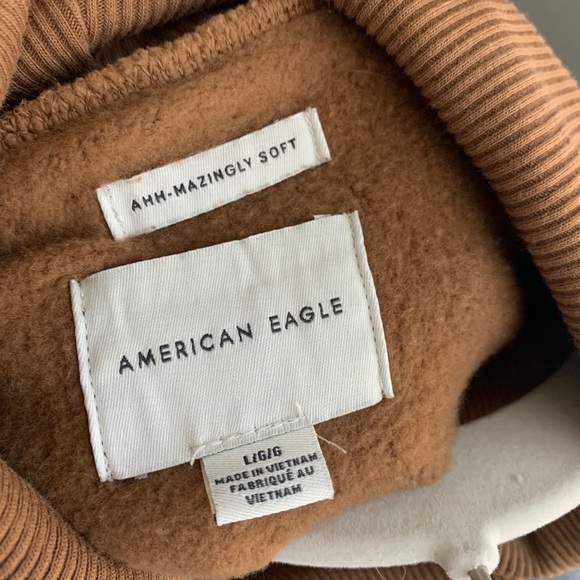 Turtle Neck Cropped AE Pullover - Picture 2 of 2